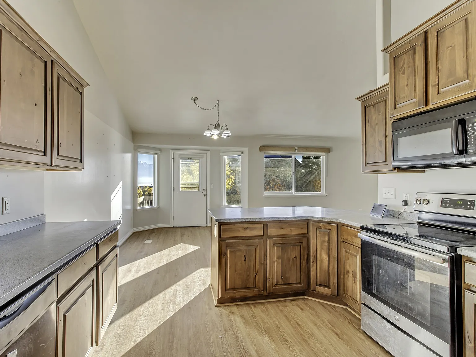 6924 Chippewa Drive - 1 — Photo 3