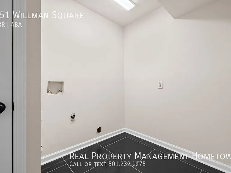251 Willman Sq — Photo 37