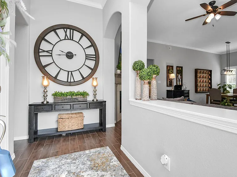 8624 Sunset Loch Dr — Photo 2