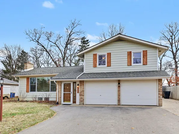 3256 Dorais Dr NE, Grand Rapids, MI 49525