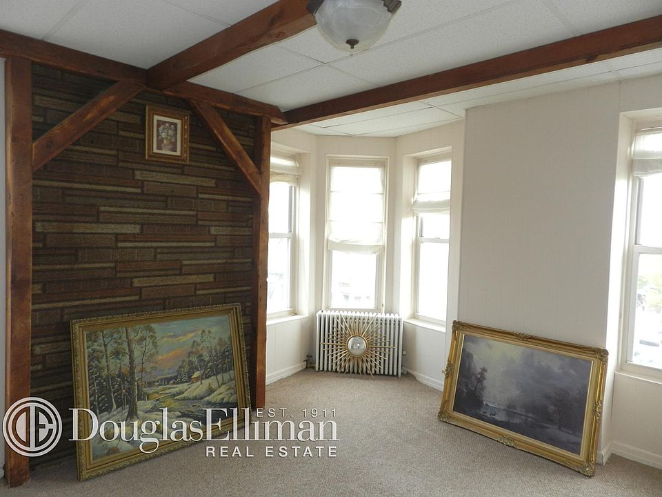 2nd image of 70 Eagle St APT 4L
