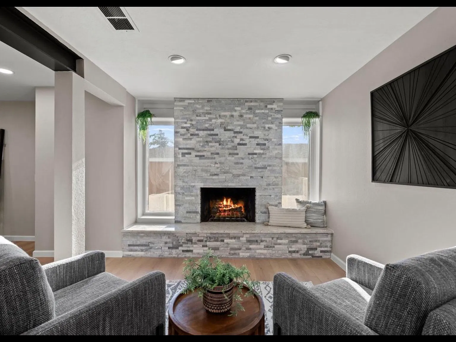3 bed, 2150 sqft, $3,495 — Photo 3