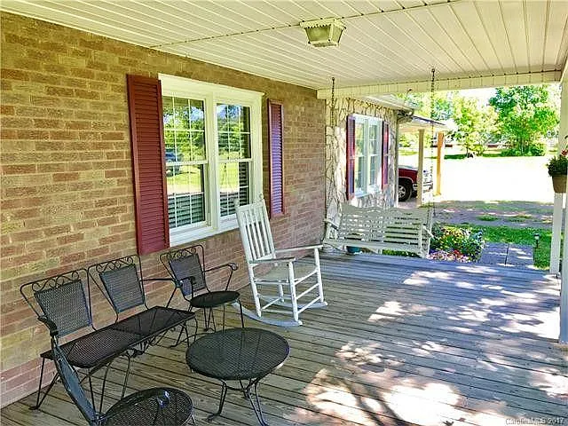 9711 Hickory Ridge Rd — Photo 3