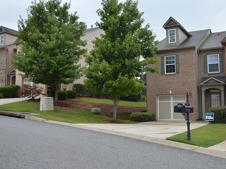 5292 Sherwood Way — Photo 3