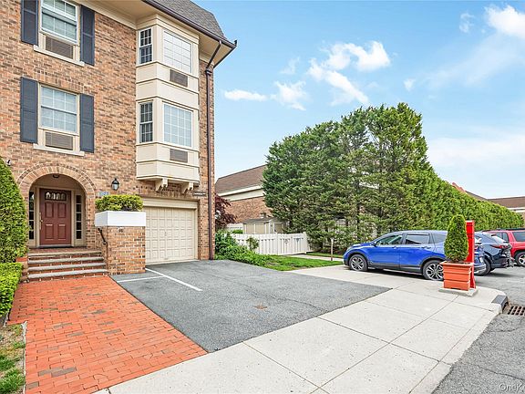 5th image of 20725 Darren Drive #1804