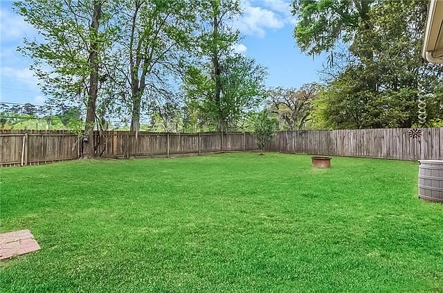 2nd image of 39013 Everett Ln