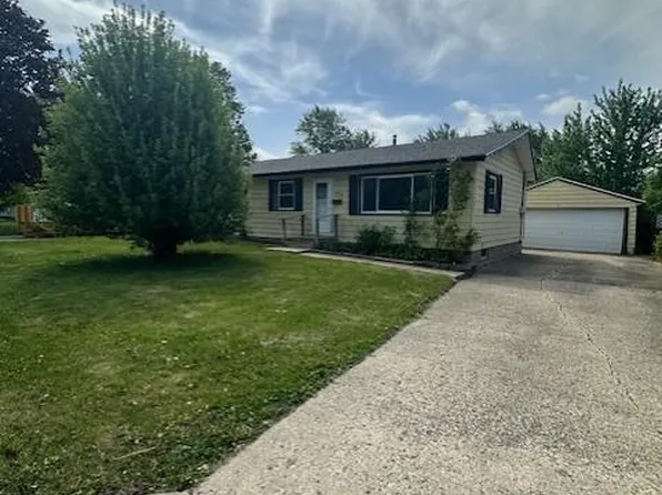737 14th St NE, Owatonna, MN 55060
