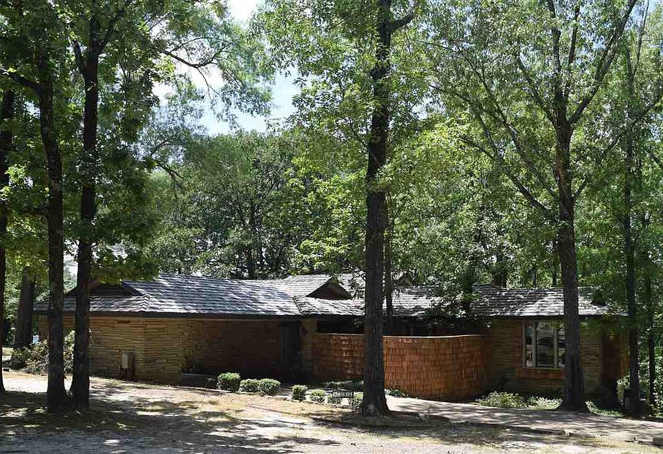 1st image of 6517 Lakeview Dr