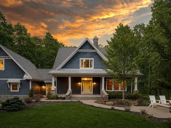 6927 Old Owl Dr, Saugatuck, MI 49408