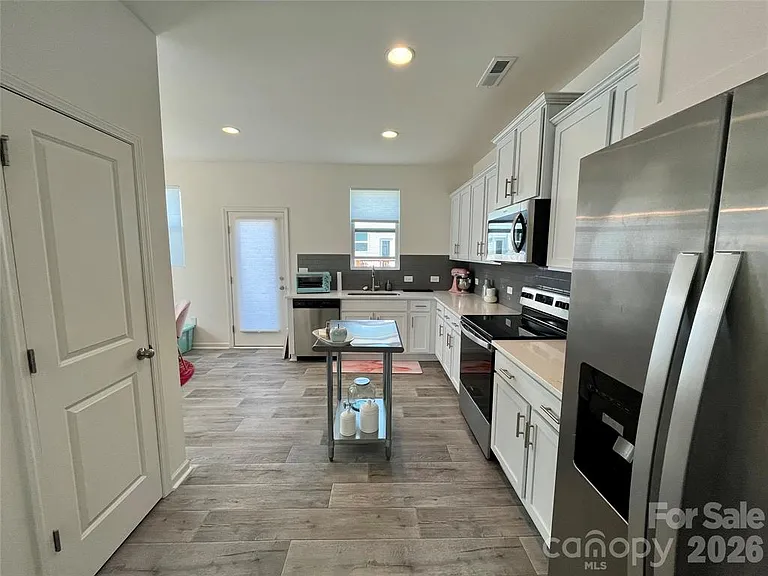 11005 Woodland Creek Way — Photo 20