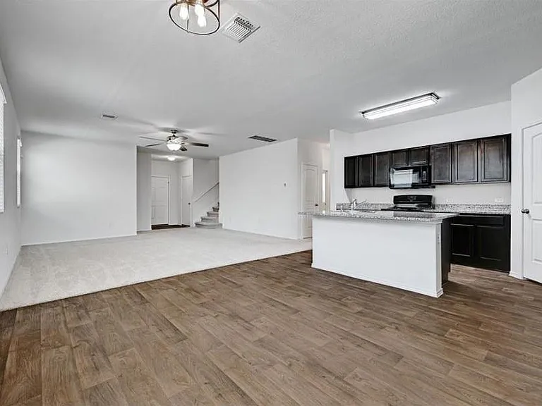 3705 Conyers Ln — Photo 7
