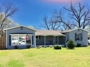 1008 S Clements St, Gainesville, TX 76240