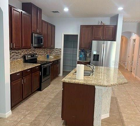 4th image of 3817 Mount Vernon Way