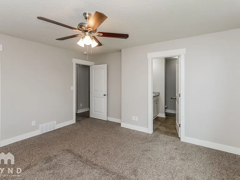 2450 E Jim Bridger Dr — Photo 8