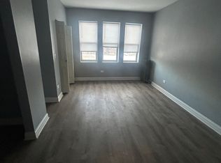 7901 S Phillips Ave #205, Chicago, IL 60617