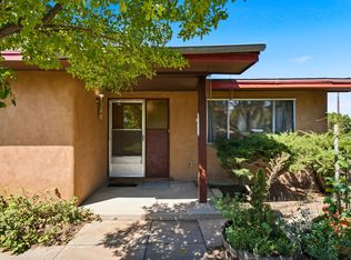 2952 Richards Ave, Santa Fe, NM 87507