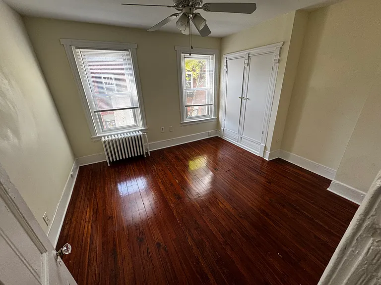 3015 Cambridge St — Photo 11