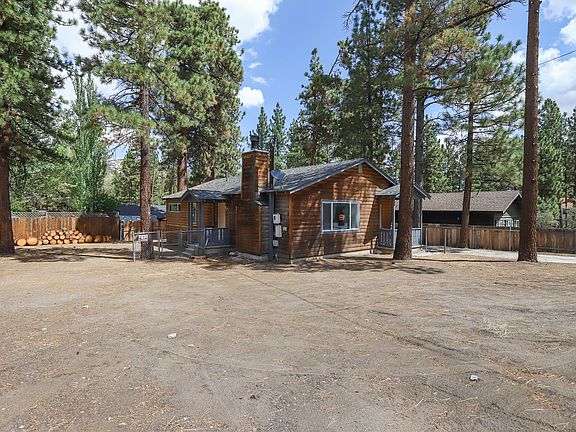 2nd image of 315 E Big Bear Blvd Unit B