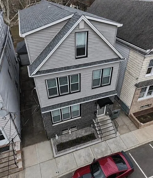 11 Obrien Ct — Photo 2