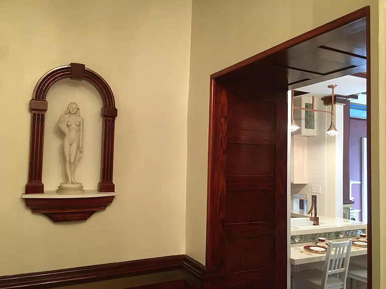 518 Avery St #2 — Photo 4