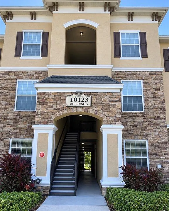 10123 Courtney Palms Blvd #103
