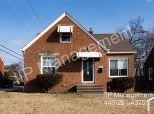 11915 Granger Rd, Garfield Heights, OH