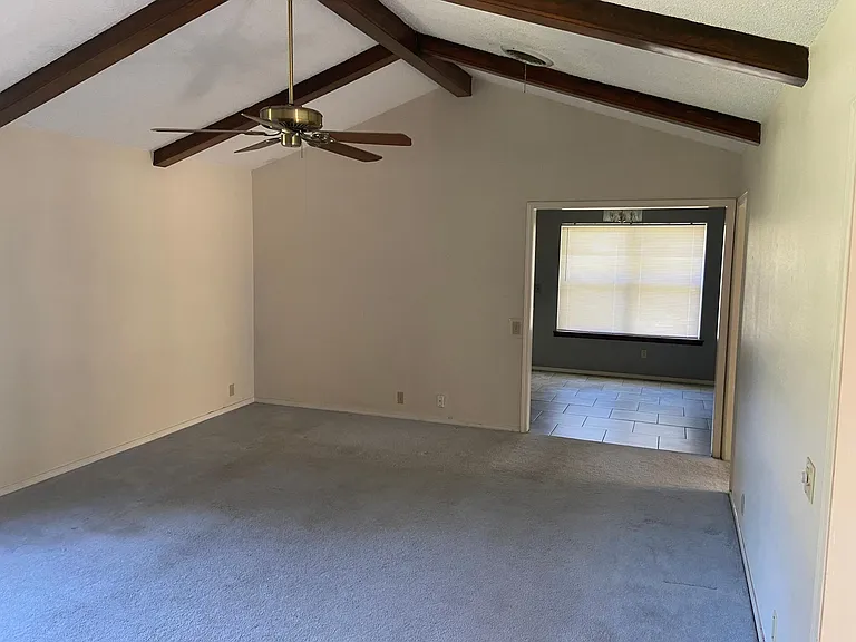 7306 Calumet Pl — Photo 3