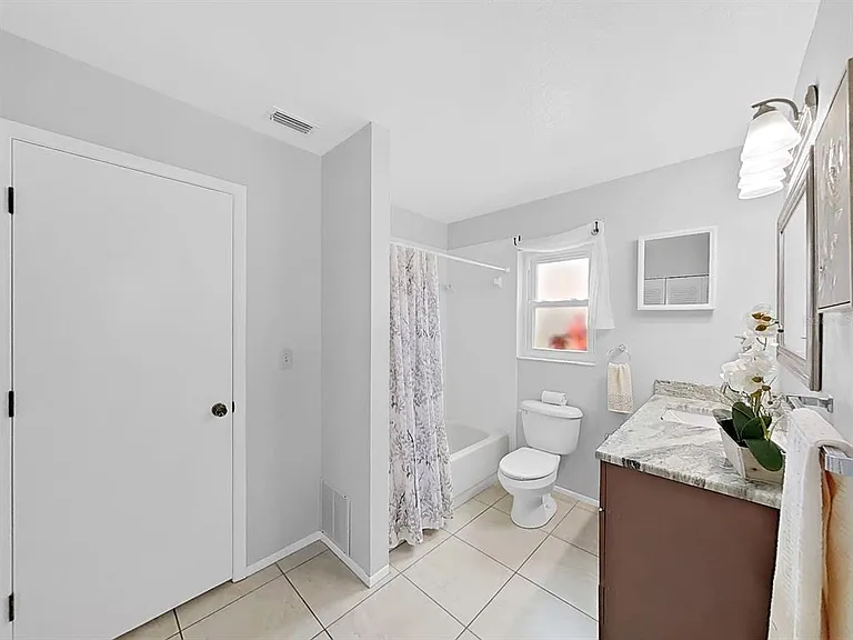878 Rustic Oaks Dr — Photo 34