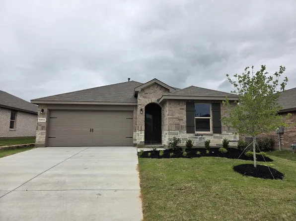 1914 Cherokee Ln, Cleburne, TX 76033