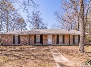 216 Dogwood Dr, Carthage, TX 75633