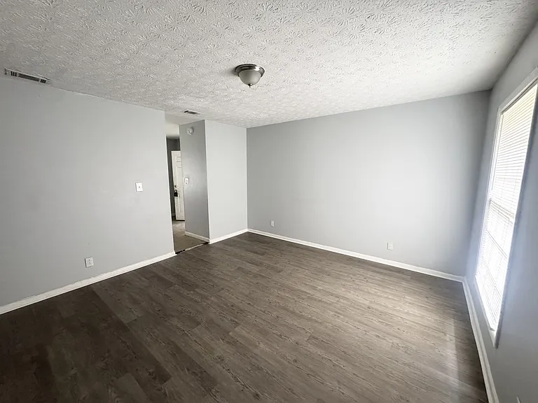 3258 Lancing Ln — Photo 9