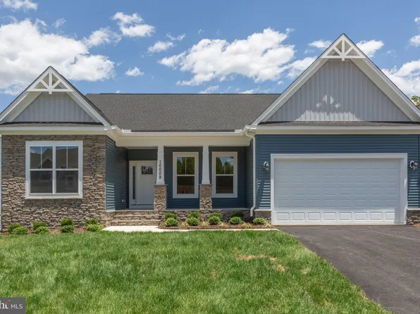 10009 S Streamview Ct, Fredericksburg, VA 22408