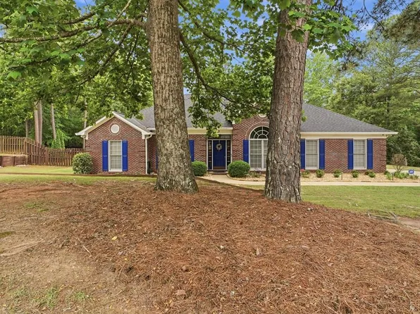 13 Wildwood Plantation Ln, Cataula, GA 31804