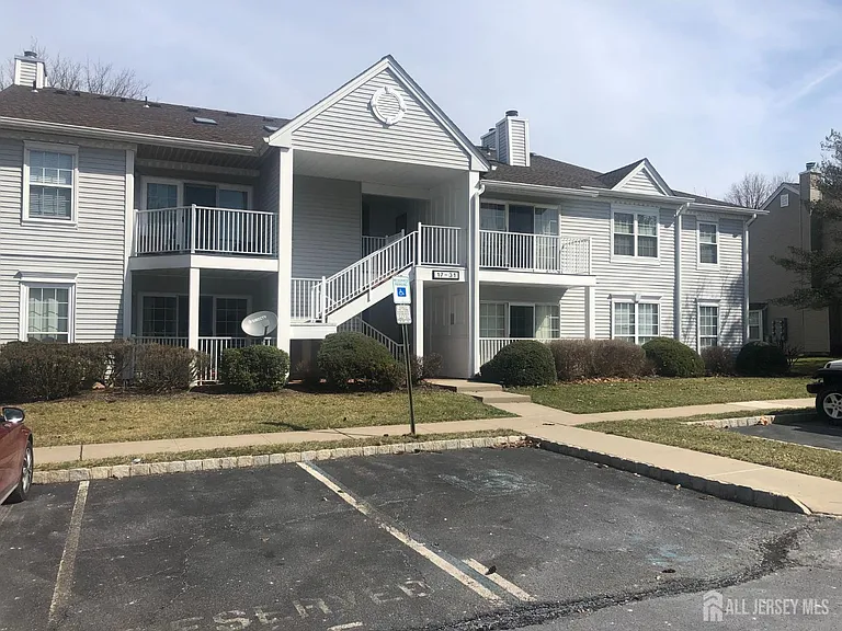 27 Townsend Ct — Photo 14