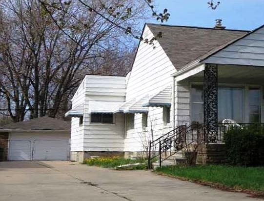 2nd image of 8329 Vermont Ave