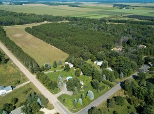 39721 Hemingway Ave NE, North Branch, MN 55056