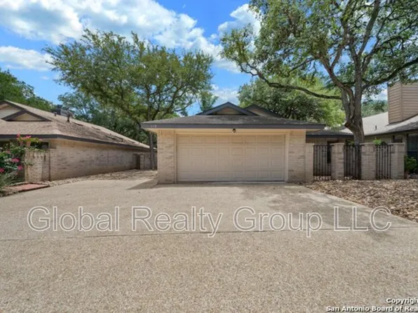 118 Golden Way, Universal City, TX 78148