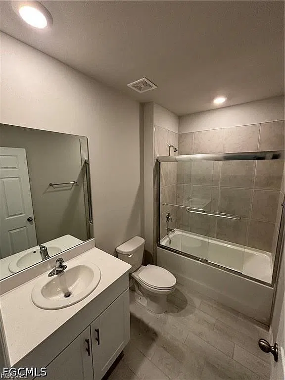 4 bed, 2.0 bath, 1828 sqft, $2,200 — Photo 4