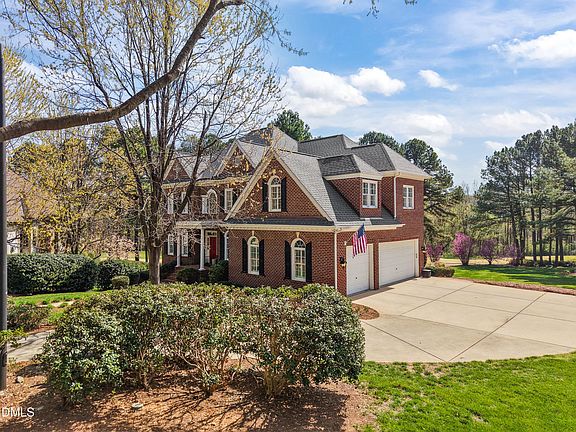 4th image of 2908 Aquila Way