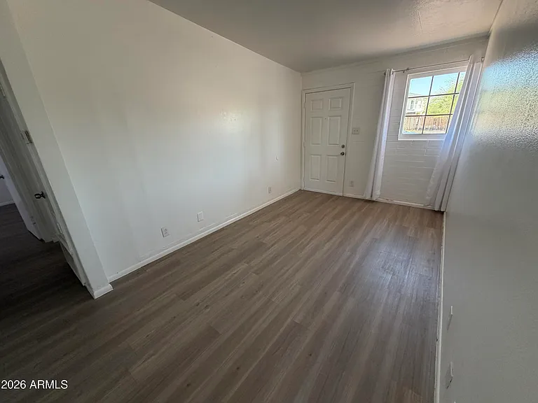 2150 W Missouri Ave #104 — Photo 4