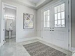 1362 Lynx Gdns — Photo 3