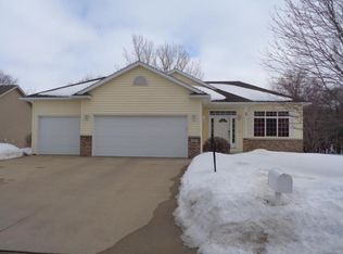 209 17th Pl SW, Austin, MN 55912