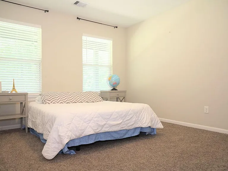 131 Feldspar Ln — Photo 33