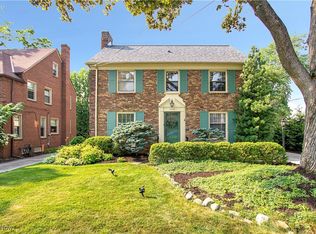 21106 Morewood Pkwy, Rocky River, OH 44116