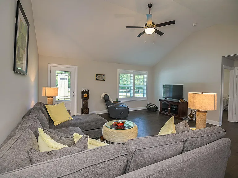 2117 Ovoca Rd — Photo 8