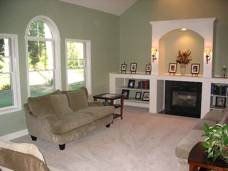 4th image of 5000 COLONIAL Drive