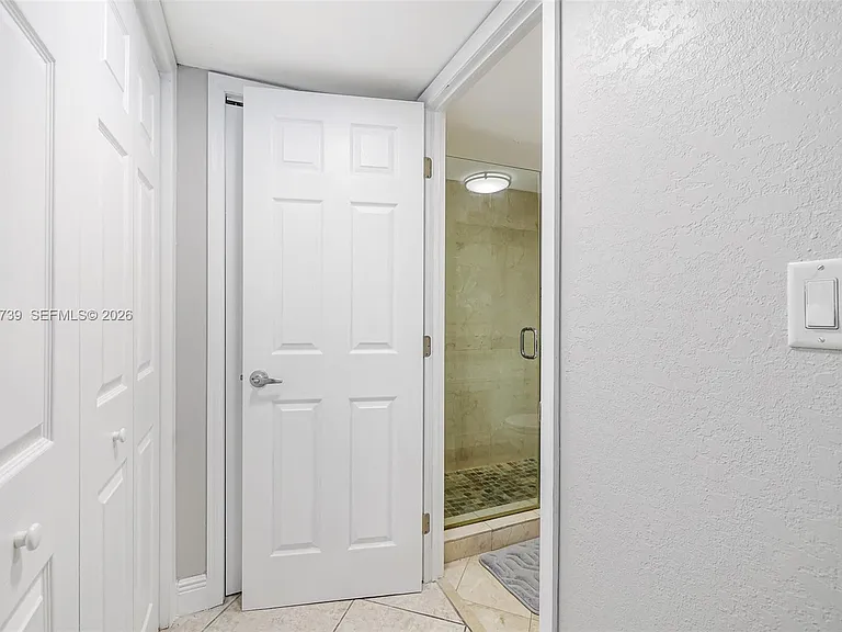 6039 Collins Ave #936 — Photo 19
