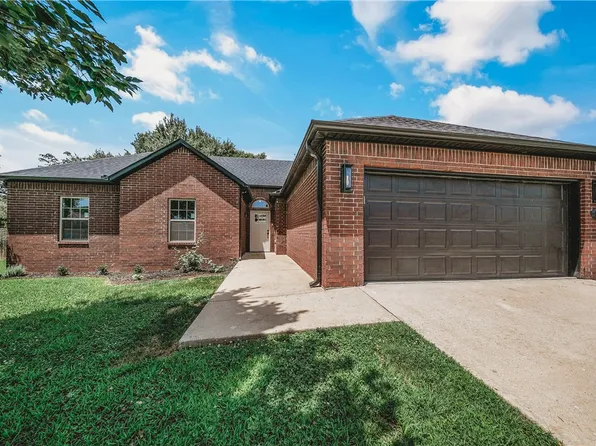 625 Lynn Dr, Pea Ridge, AR 72751