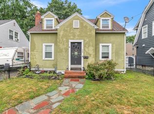 35 Merrimac Ave, Springfield, MA 01104