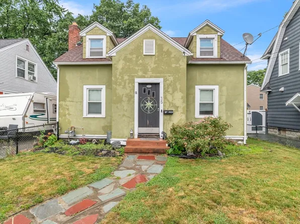 35 Merrimac Ave, Springfield, MA 01104